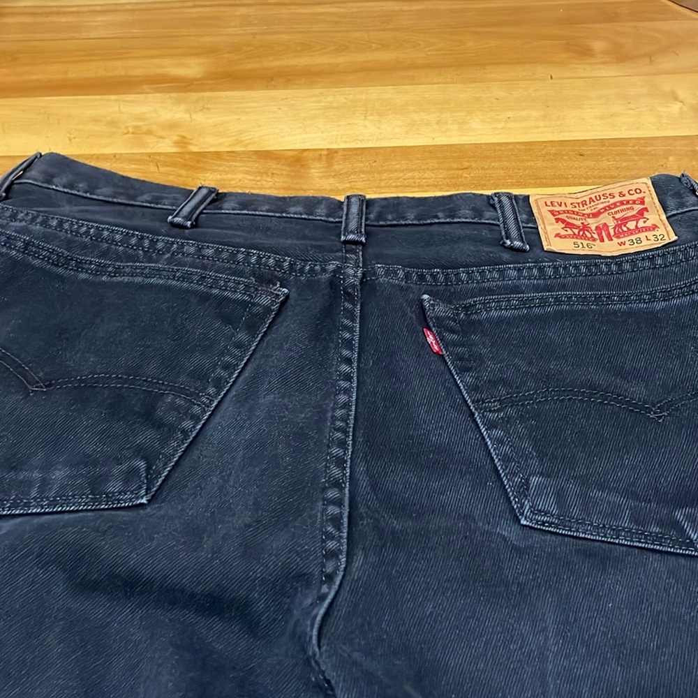 Lévis 516 black boot leg